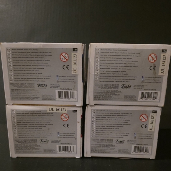 Funko Pop! Power Rangers Set - Vibrant Blue, Yellow, Pink, Black - Picture 9 of 10